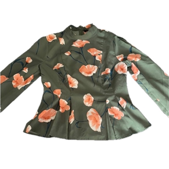 💕3 FOR $15💕 NWT FOREVER 21 FLORAL LONG SLEEVE BLOUSE, SIZE S WOMEN’S - Picture 1 of 8